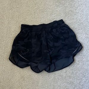 Lululemon Hotty Hot II 4”